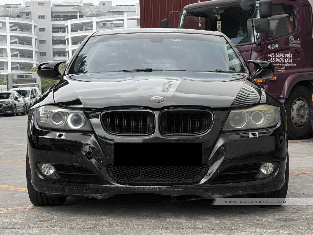BMW 3 Series 320i (COE till 01/2029), photo 1 of 9