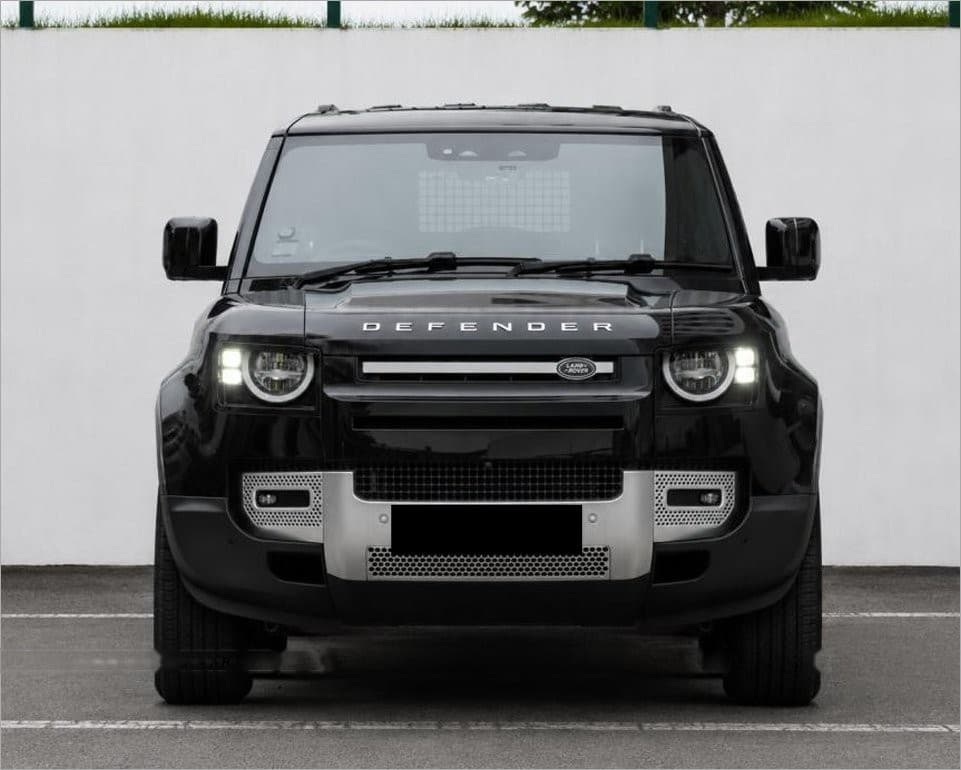 Land Rover Defender 90 Mild Hybrid Diesel 3.0A Hardtop, photo 1 of 8