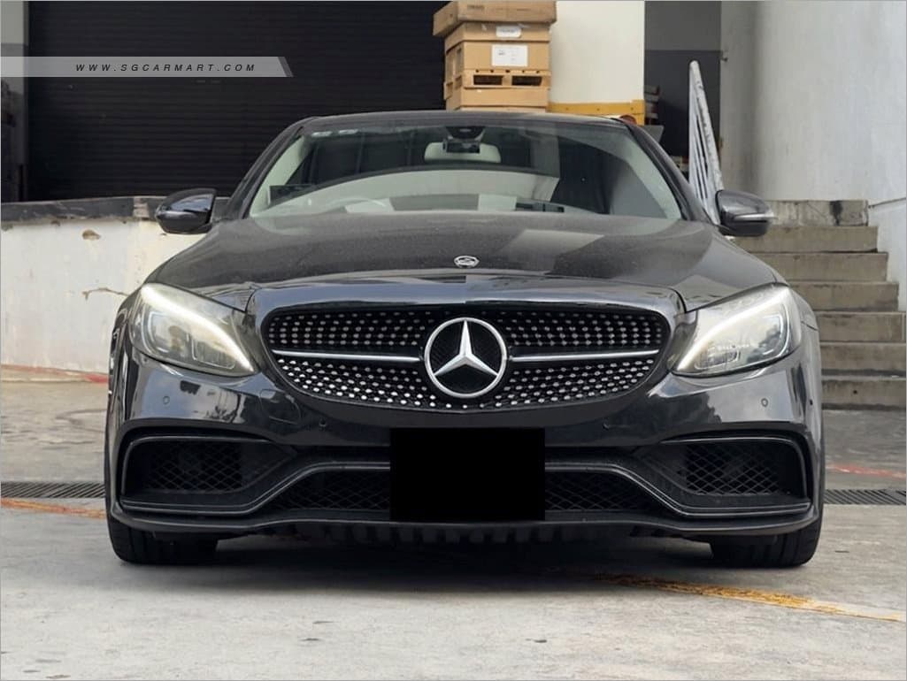 Mercedes-Benz C-Class C200, photo 1 of 9