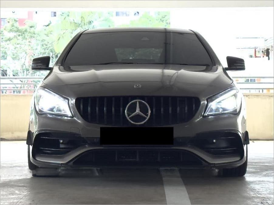 Mercedes-Benz CLA-Class CLA180 AMG Line, photo 1 of 9